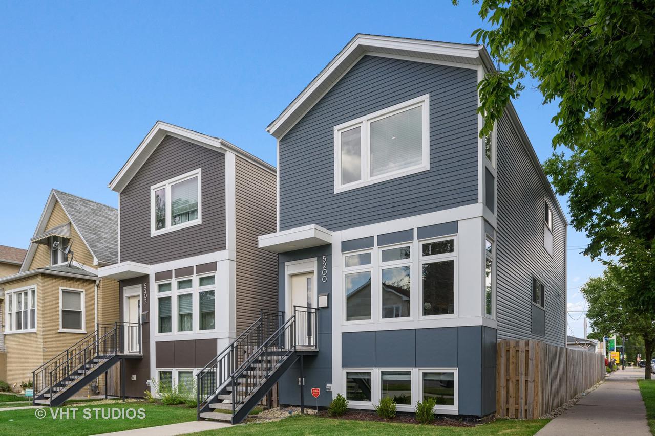 5200 W Eddy St., Chicago, IL 60641