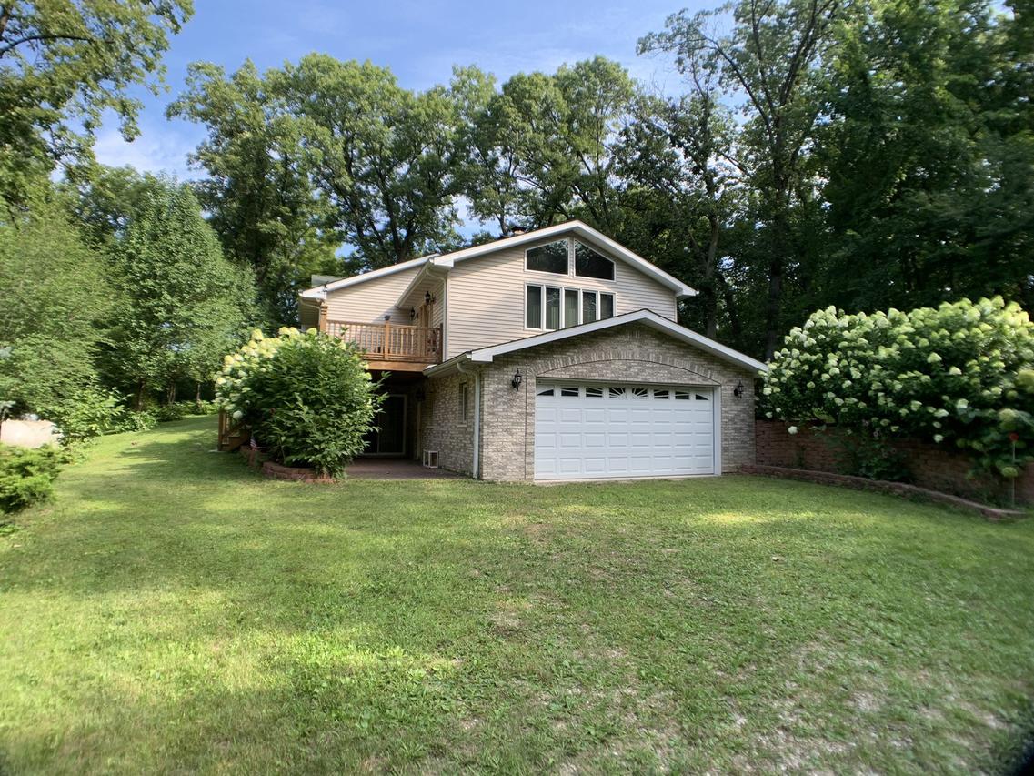 3 Malibu Dr., Putnam, IL 61560