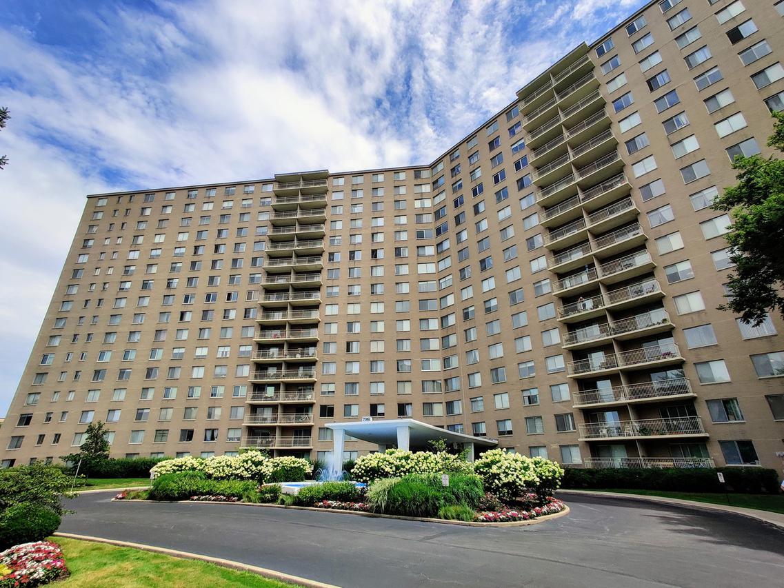 7061 N Kedzie Ave. #1511, Chicago, IL 60645