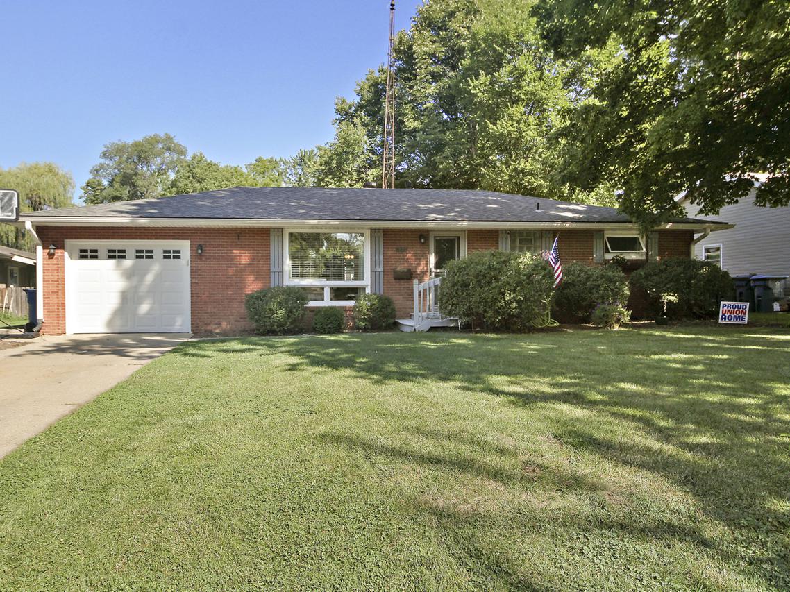 677 W River St., Bourbonnais, IL 60914