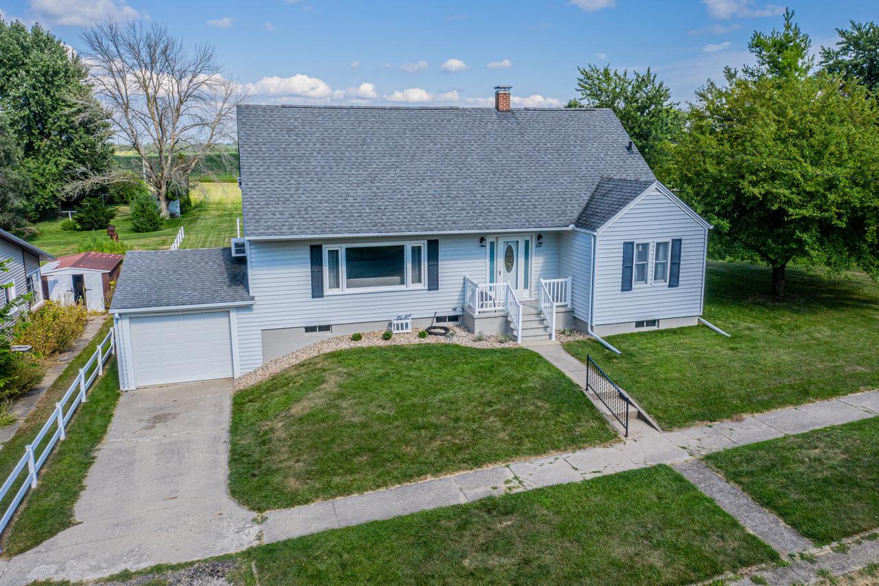 224 S Mason St., Sheffield, IL 61361