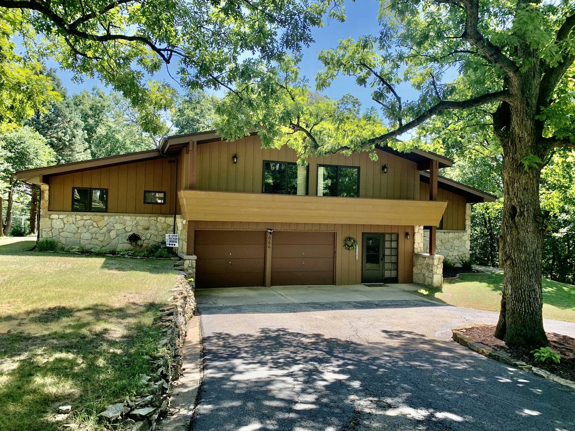 644 N Lincoln St., Utica, IL 61373