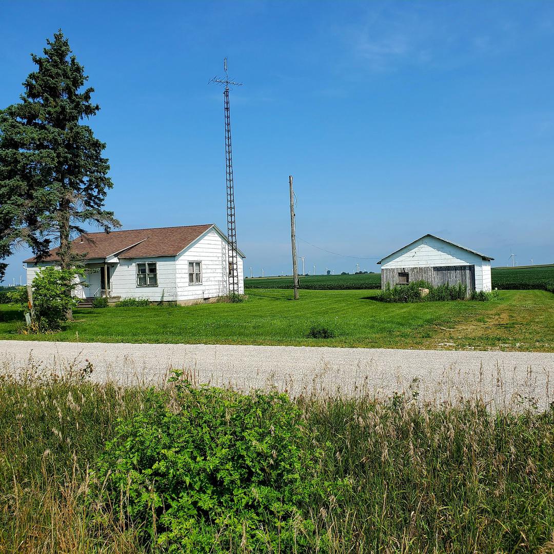 28955 E 2000 North Rd., Saunemin, IL 61769
