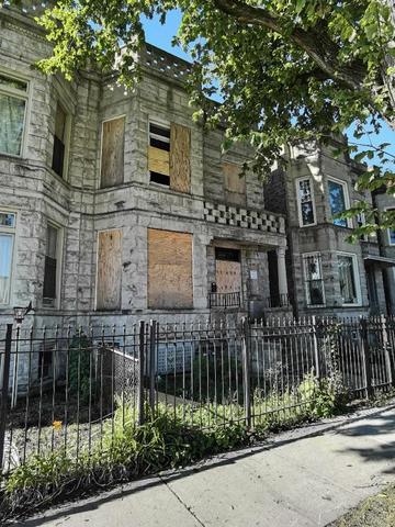4241 W Jackson Blvd., Chicago, IL 60624