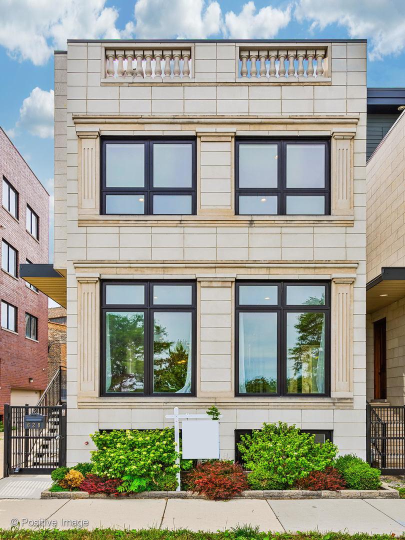 628 N Rockwell St., Chicago, IL 60612
