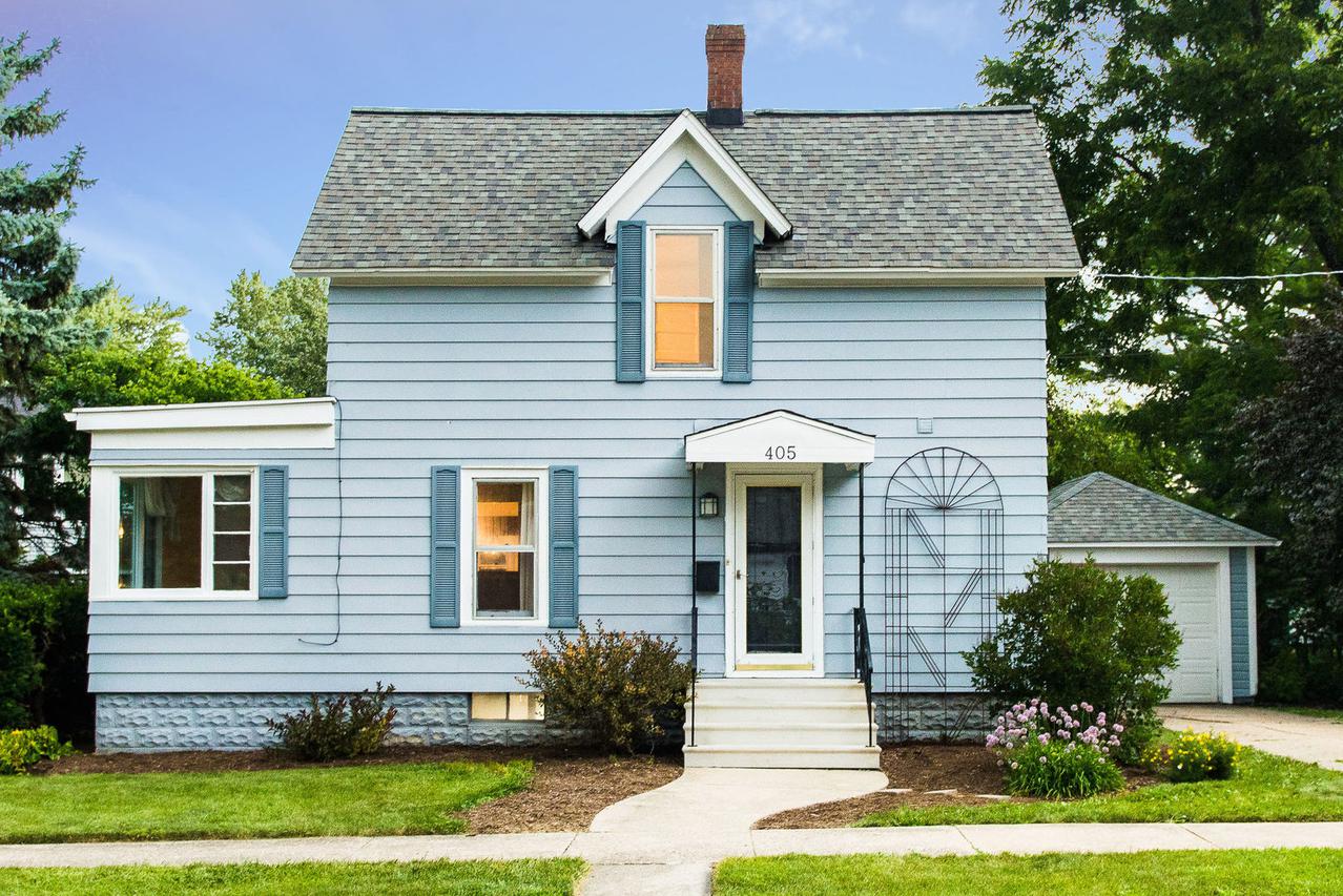 405 Fisk Ave., Dekalb, IL 60115