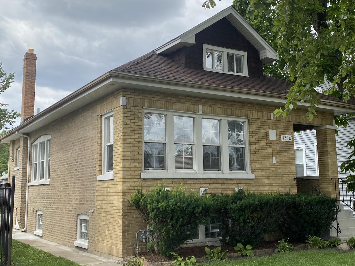 1238 S 19th Ave., Maywood, IL 60153