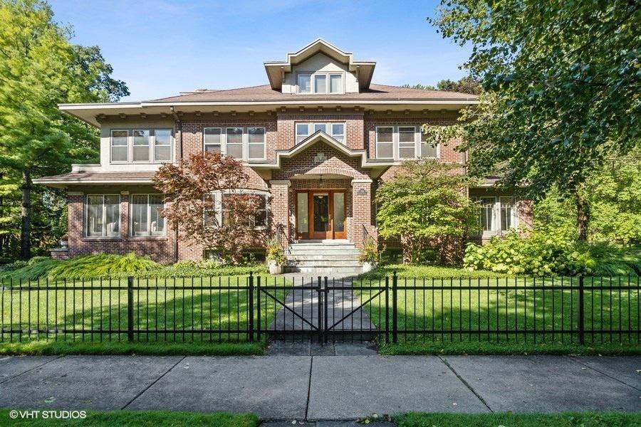 901 Chestnut Ave., Wilmette, IL 60091