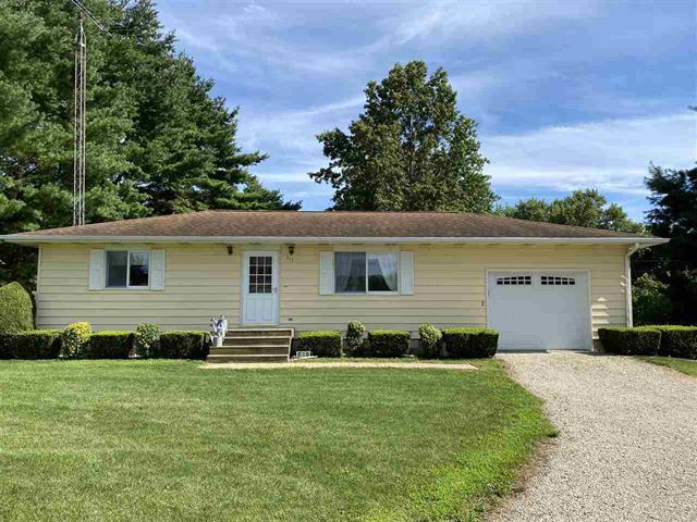 417 Maple Ln., Paw Paw, IL 61353