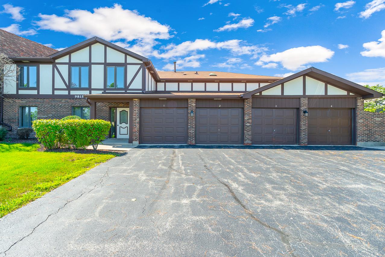 9815 W Creek Rd. #E2, Palos Park, IL 60464