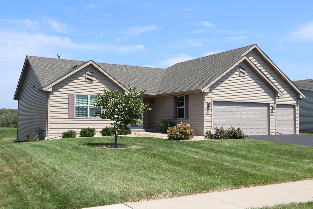8483 Crooked Bend Rd., Machesney Park, IL 61115