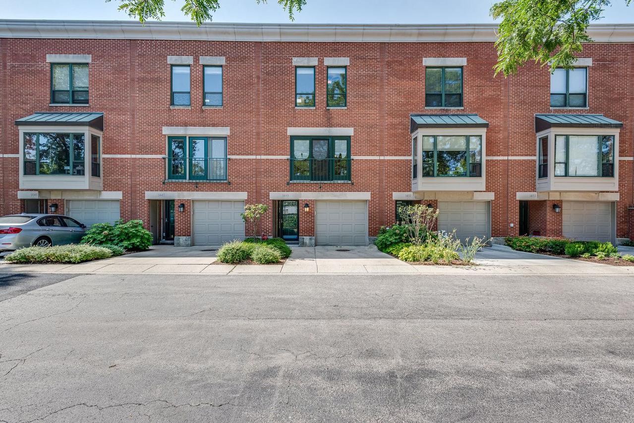 1449 W Harrison St., Chicago, IL 60607