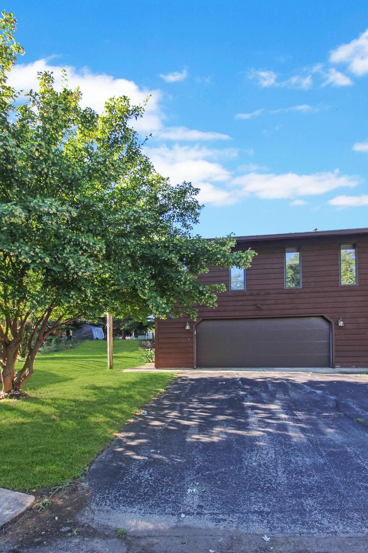2901 Acorn Dr., Freeport, IL 61032