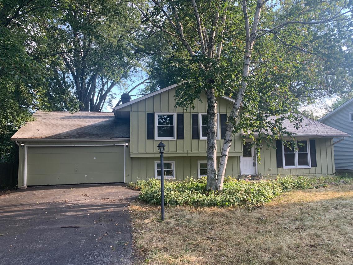 28W758 Barnes Ave., West Chicago, IL 60185
