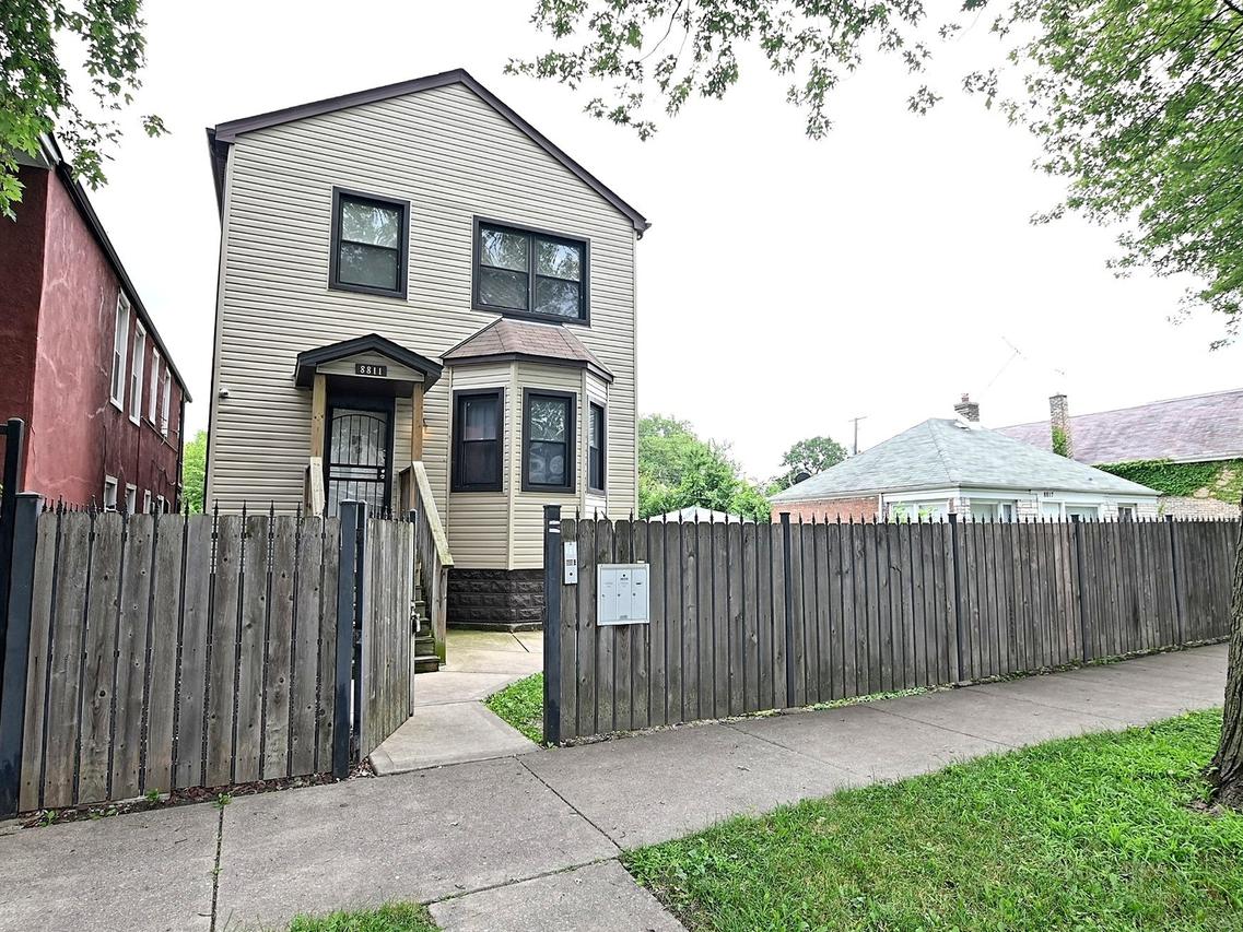 8811 S Lowe Ave., Chicago, IL 60620