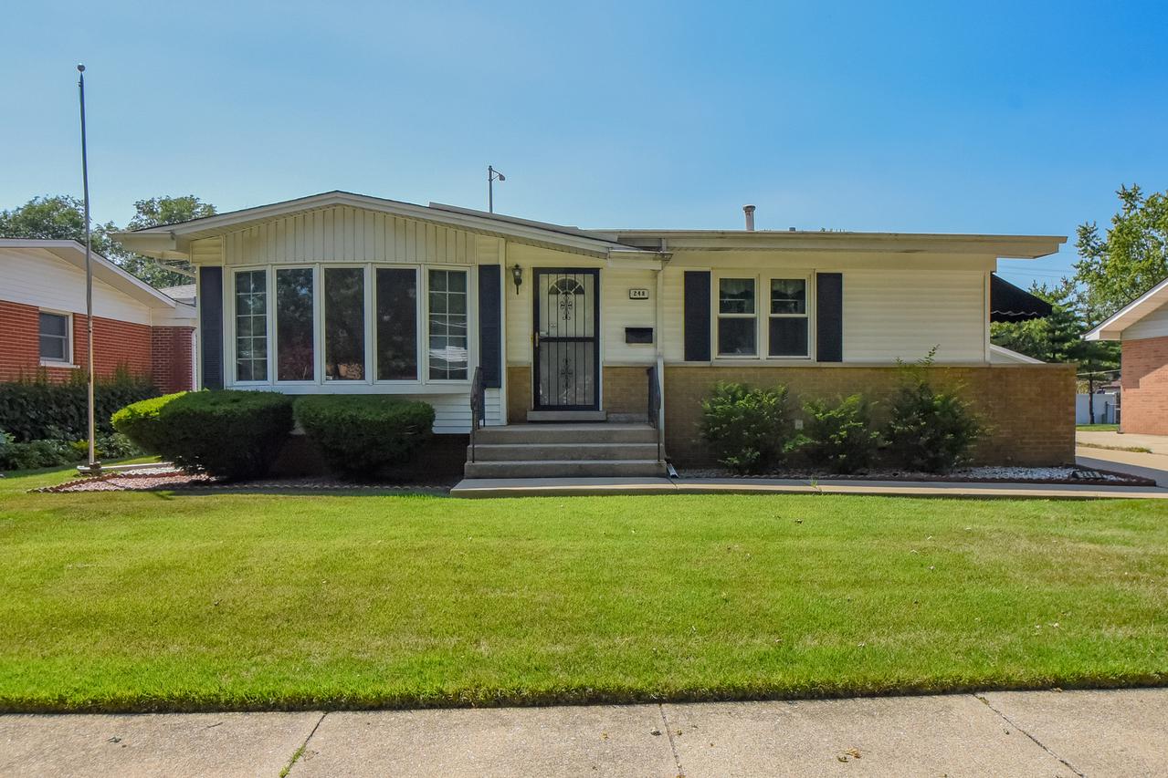248 N Gay Ct., Glenwood, IL 60425