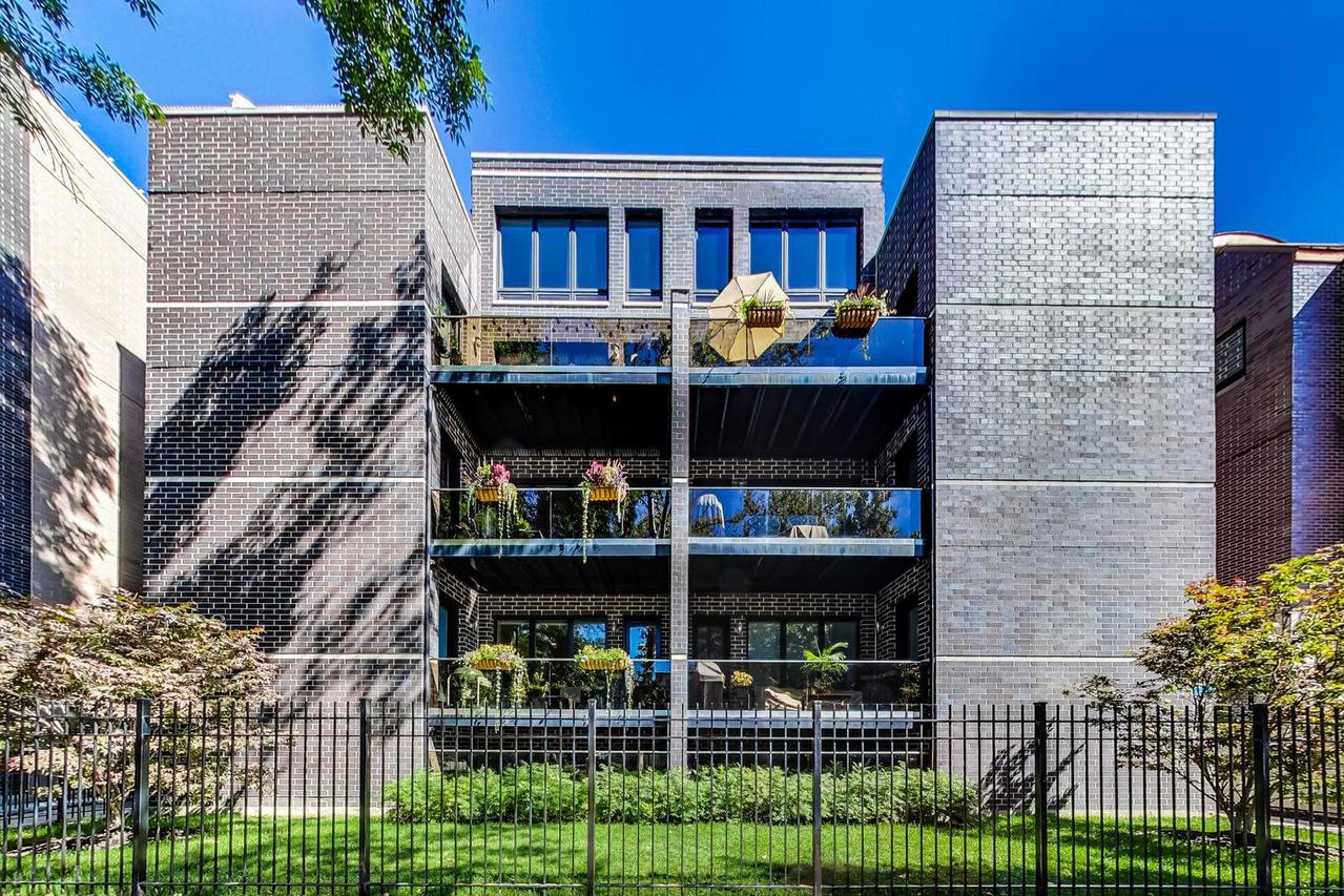 1508 W Huron St. #2W, Chicago, IL 60642