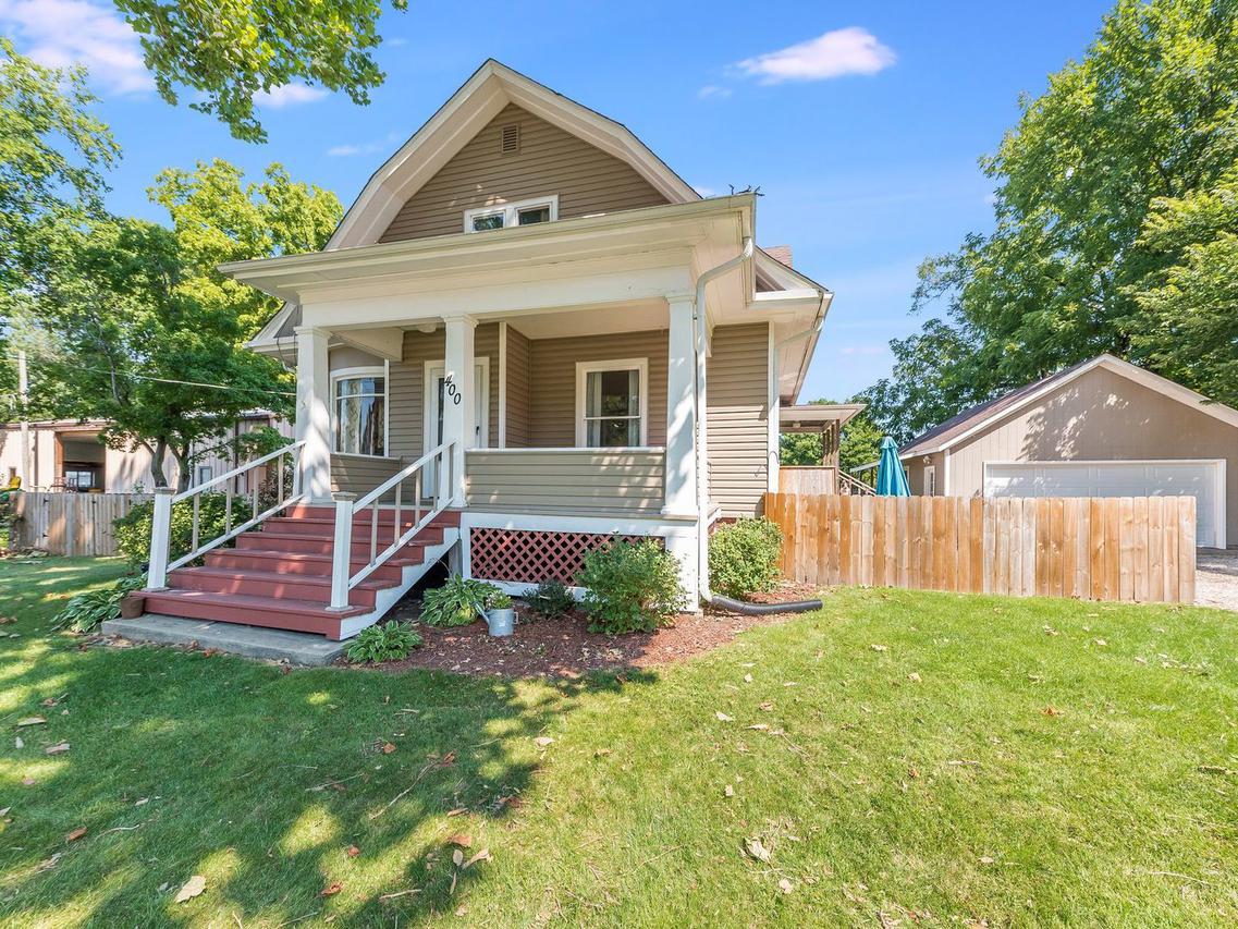 400 E Market St., Somonauk, IL 60552
