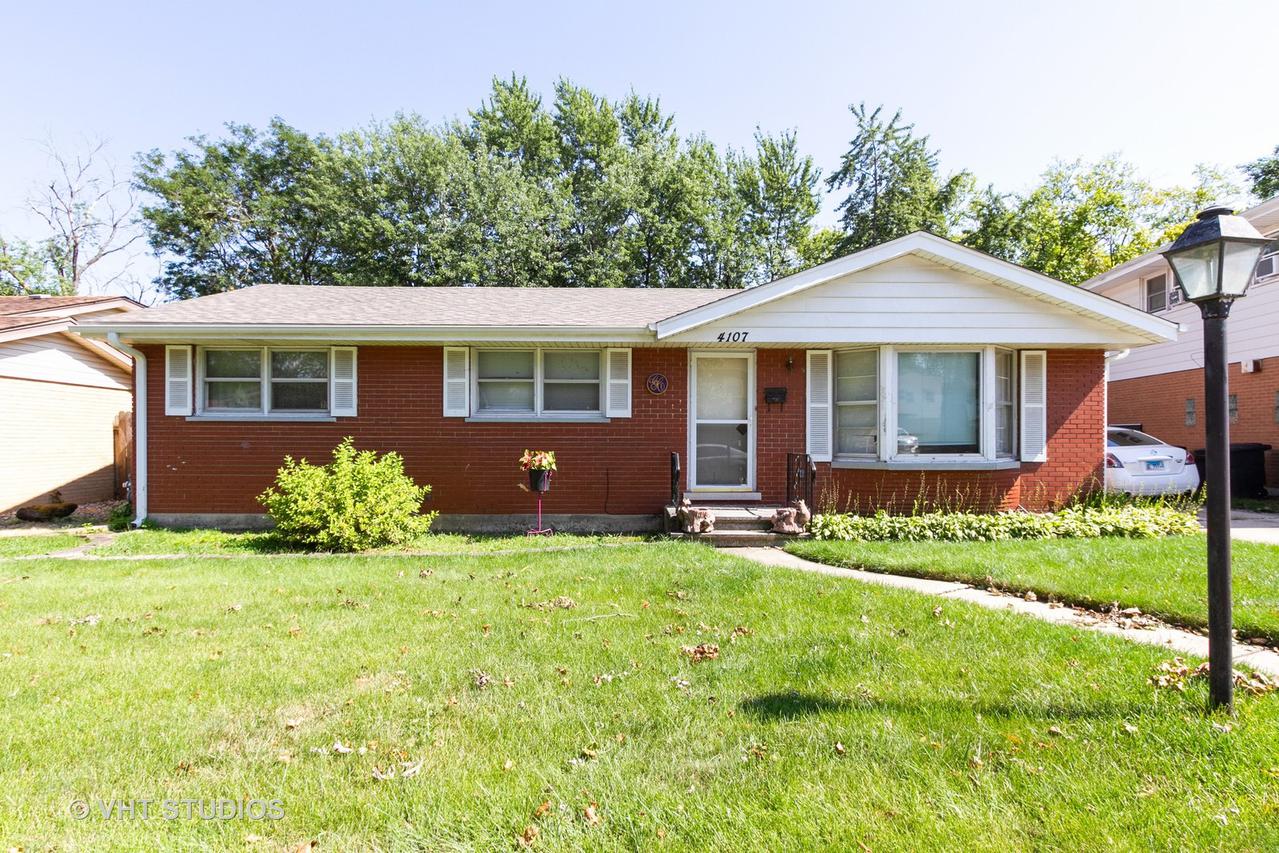 4107 Applewood Ln., Matteson, IL 60443