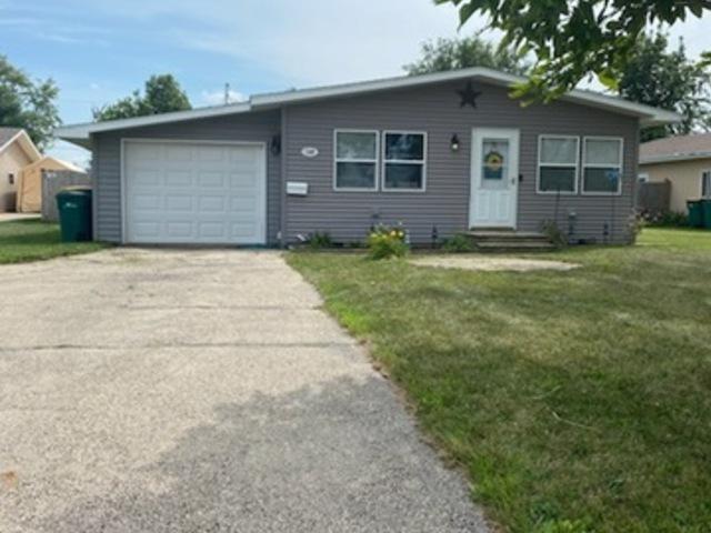 145 W Des Plaines St., Coal City, IL 60416