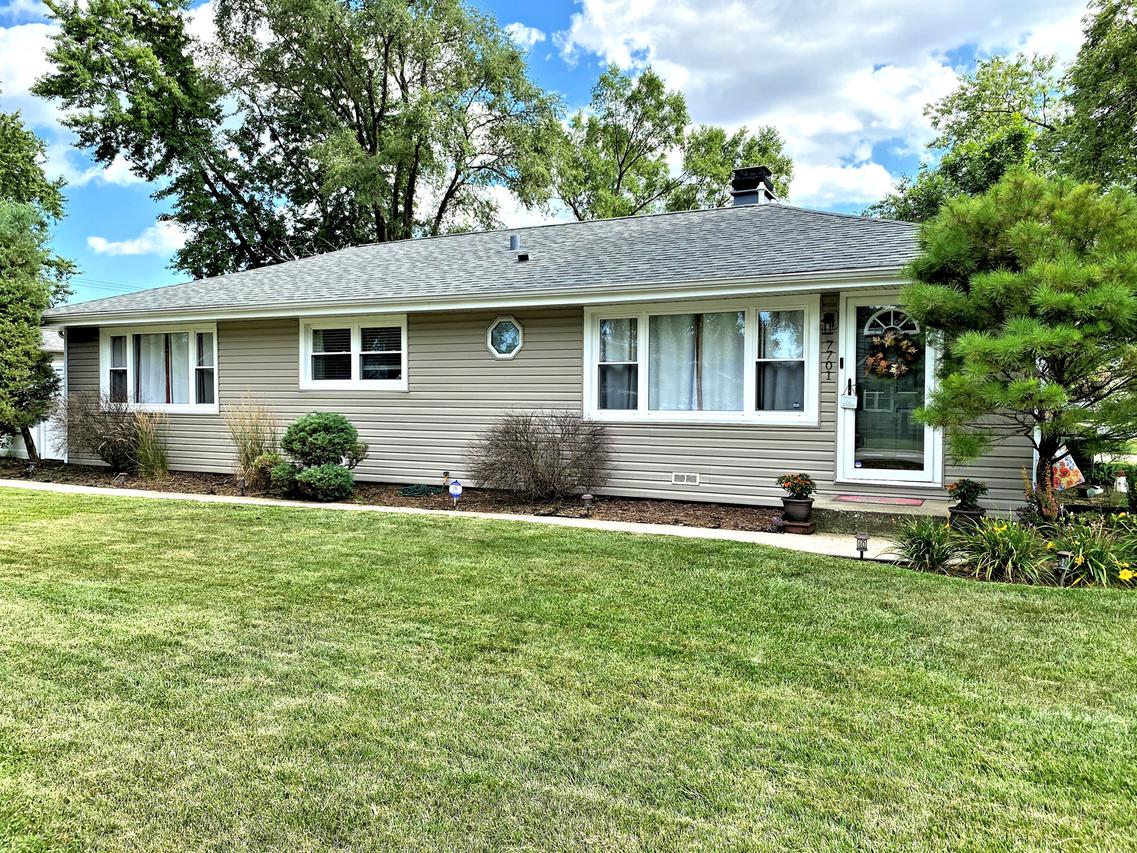 7701 Thomas Ave., Bridgeview, IL 60455