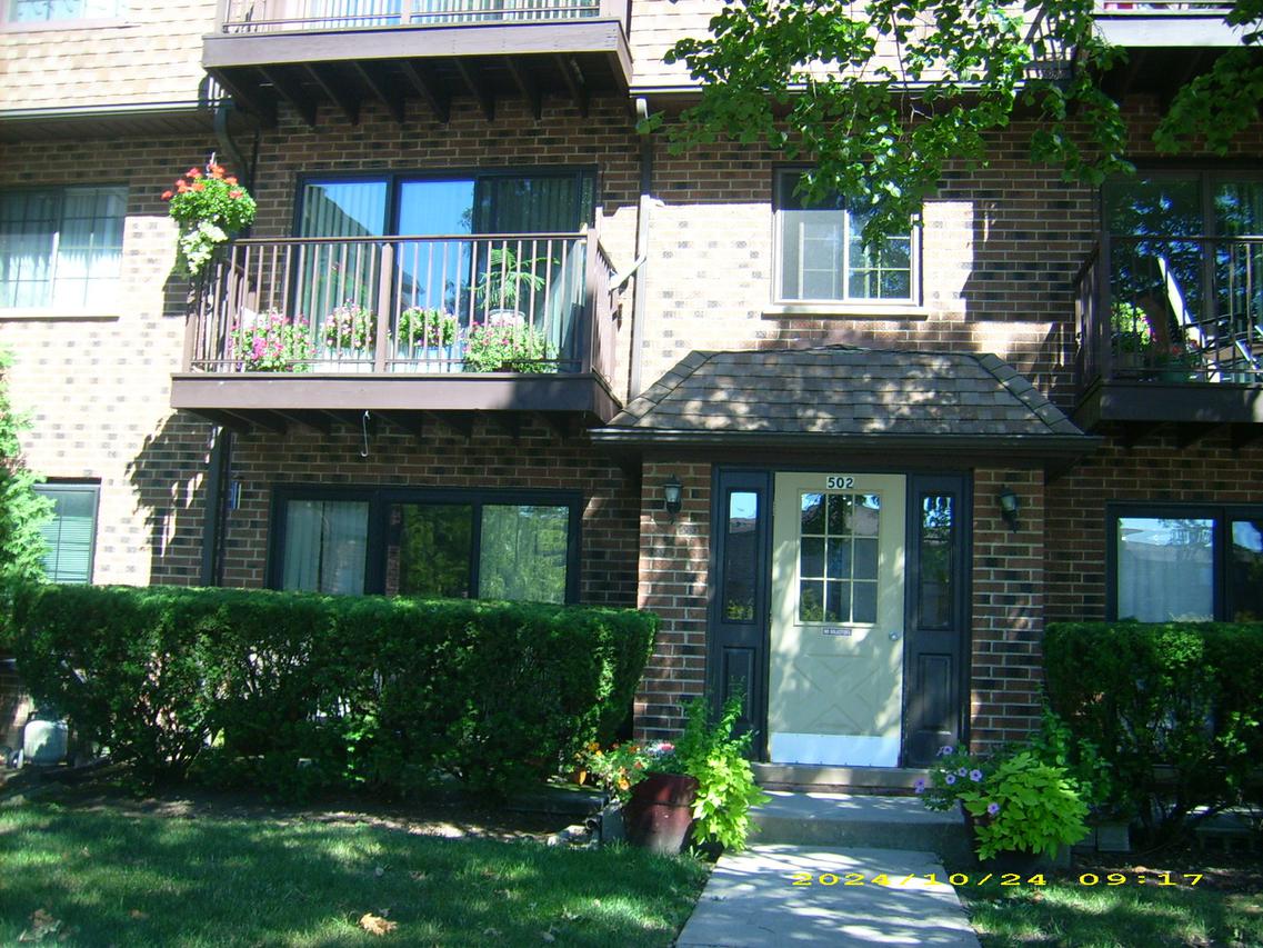 502 E Kensington Rd. #C, Mount Prospect, IL 60056
