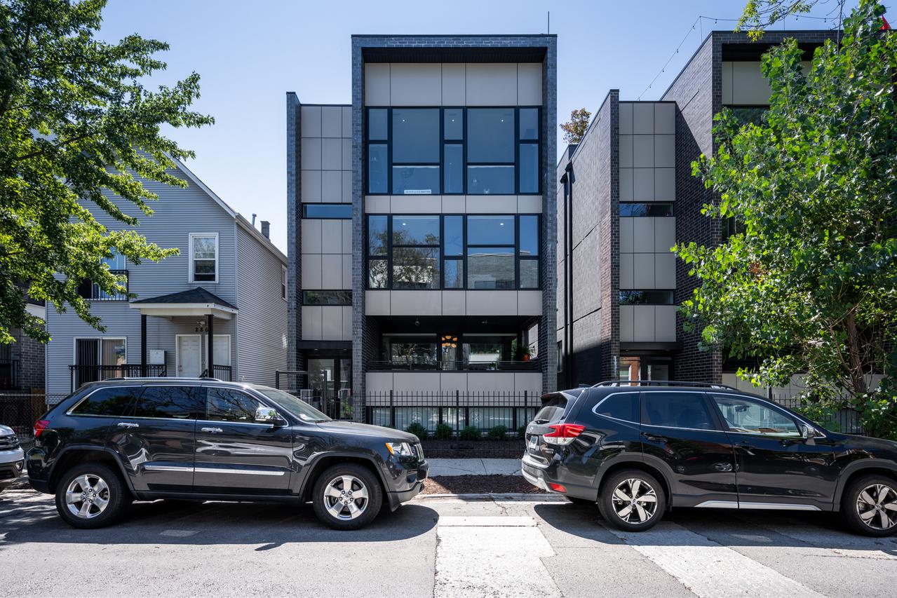 2869 W Lyndale St. #2, Chicago, IL 60647