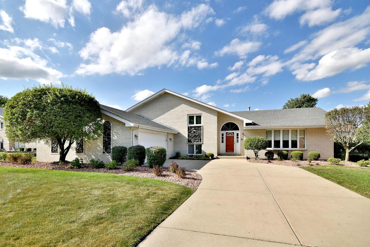 9218 175th St., Tinley Park, IL 60487