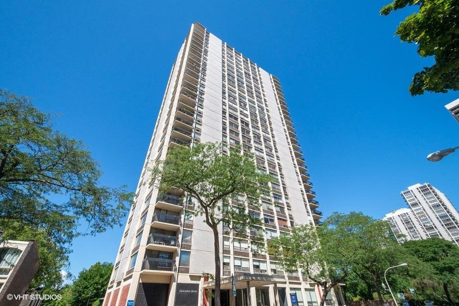 1355 N Sandburg Ter. #1602D, Chicago, IL 60610