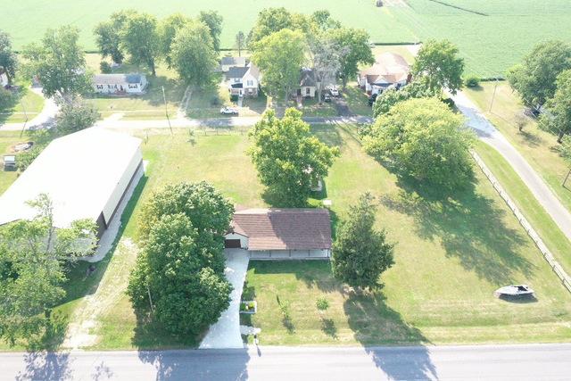205 Bloomington St., Dewitt, IL 61735
