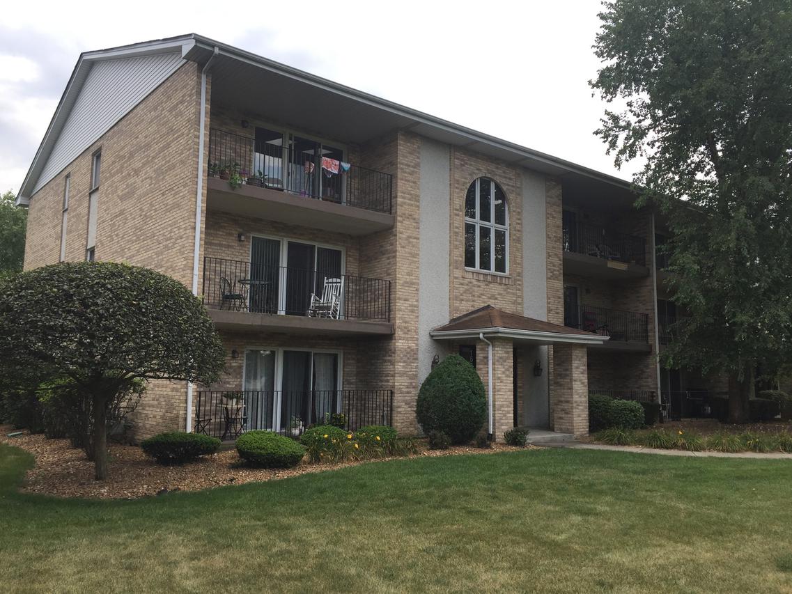 15809 76th Ave. #1F, Orland Park, IL 60462