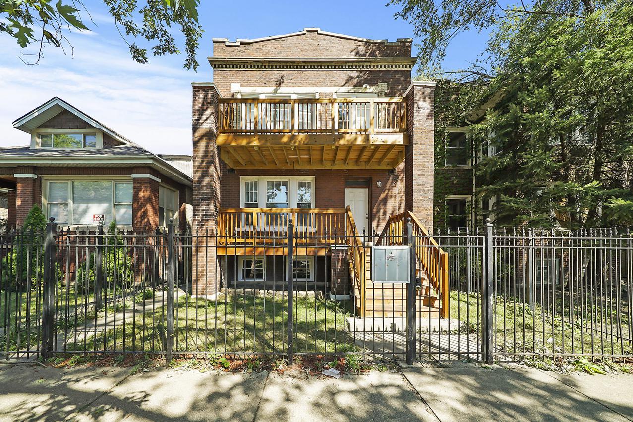 6325 S Campbell Ave., Chicago, IL 60629