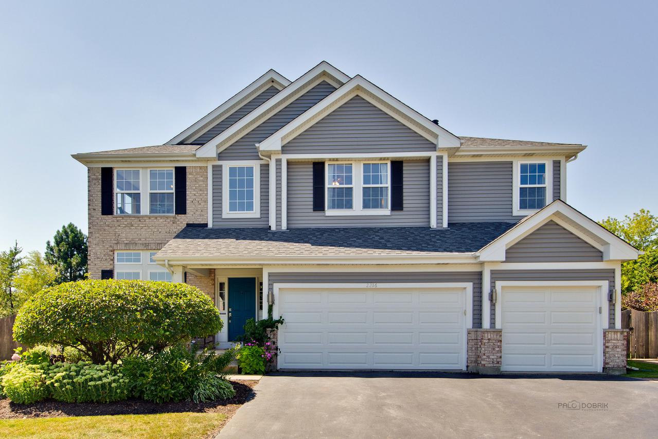 2216 Monument Ct., Gurnee, IL 60031