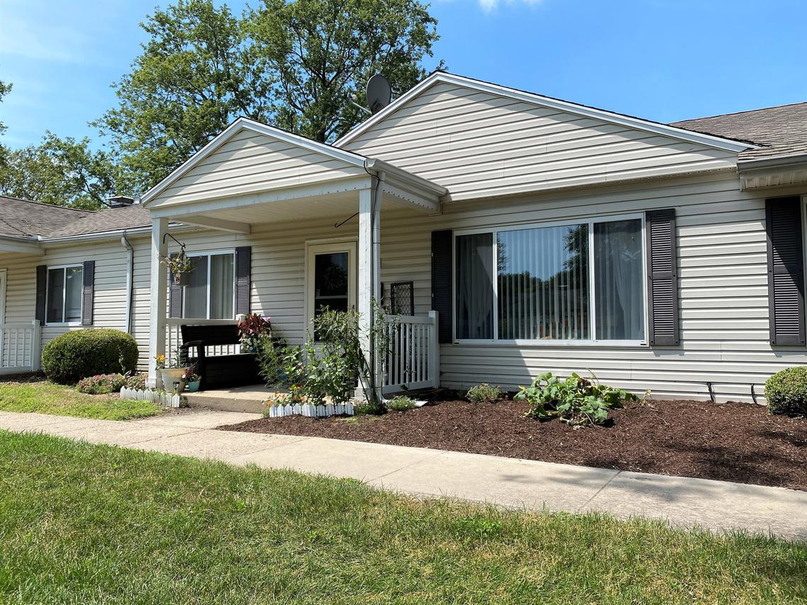 510 E Fairlawn Dr. #39, Urbana, IL 61801