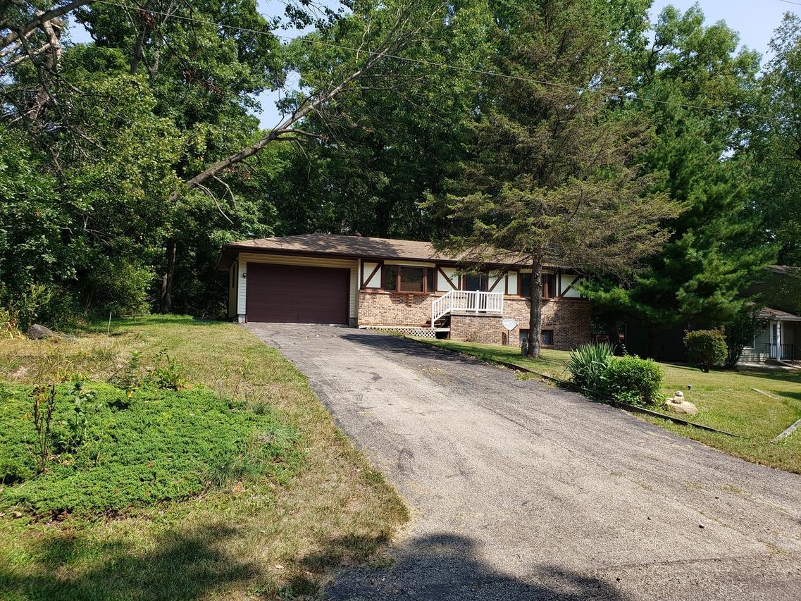 45 Lake Thunderbird Dr., Putnam, IL 61560