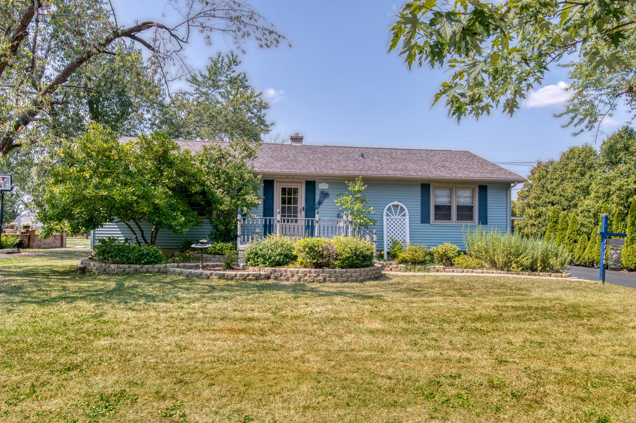 11360 Woodlawn Ave., Lemont, IL 60439