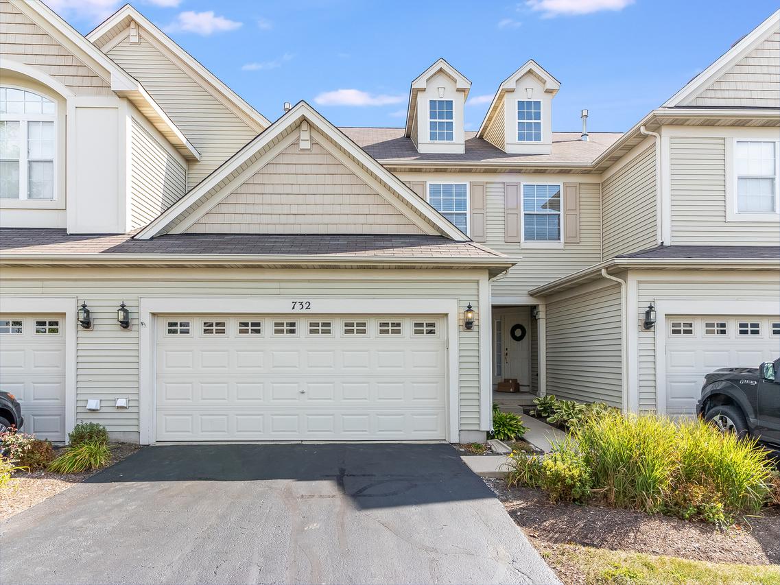 732 Amherst Dr. #97, Sycamore, IL 60178