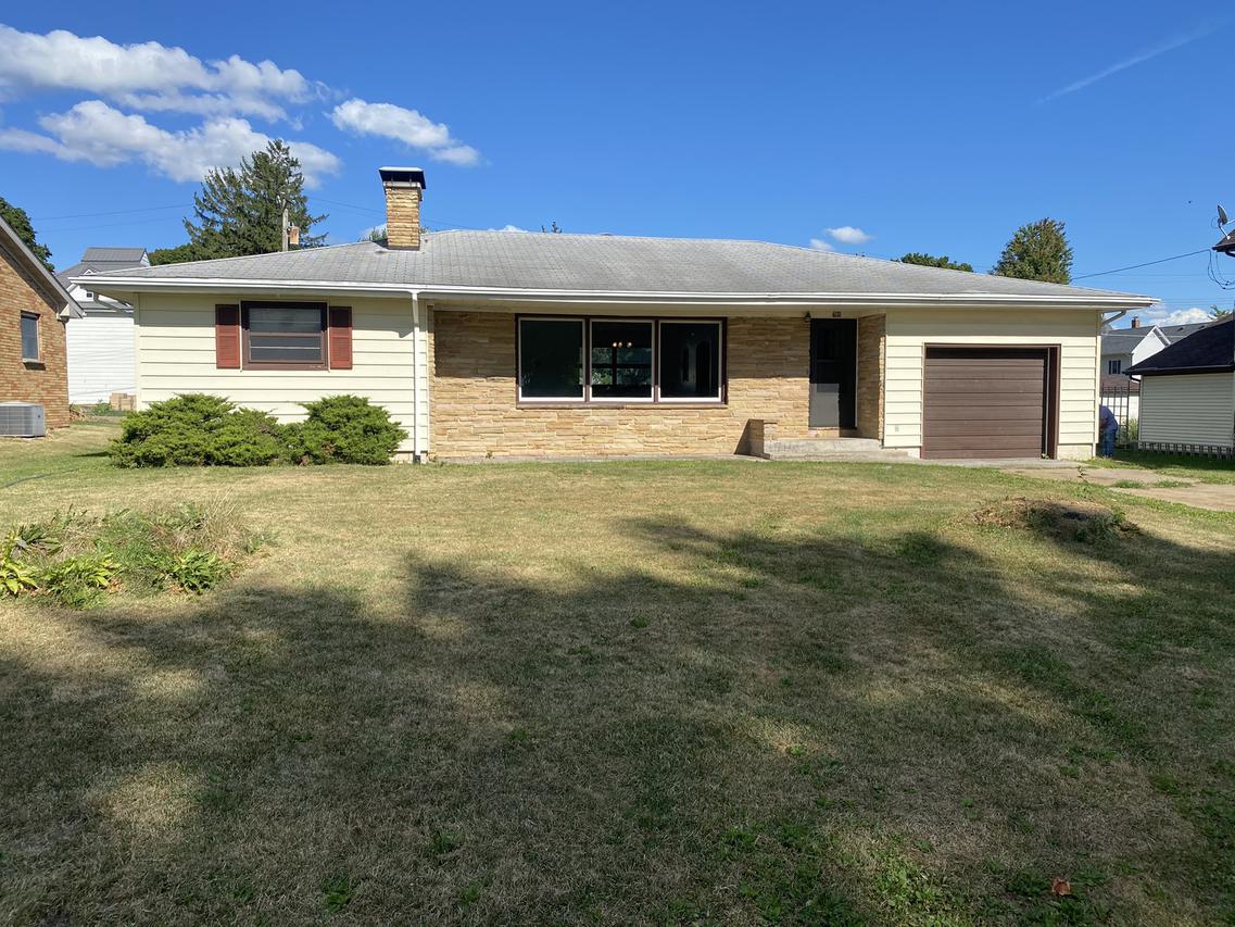 706 Cochran Ave., Milledgeville, IL 61051