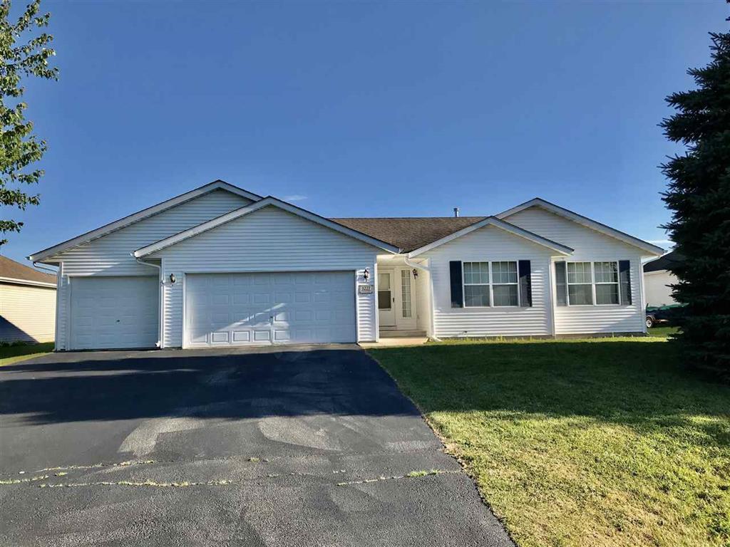 11227 Meadowsweet Ln., Roscoe, IL 61073