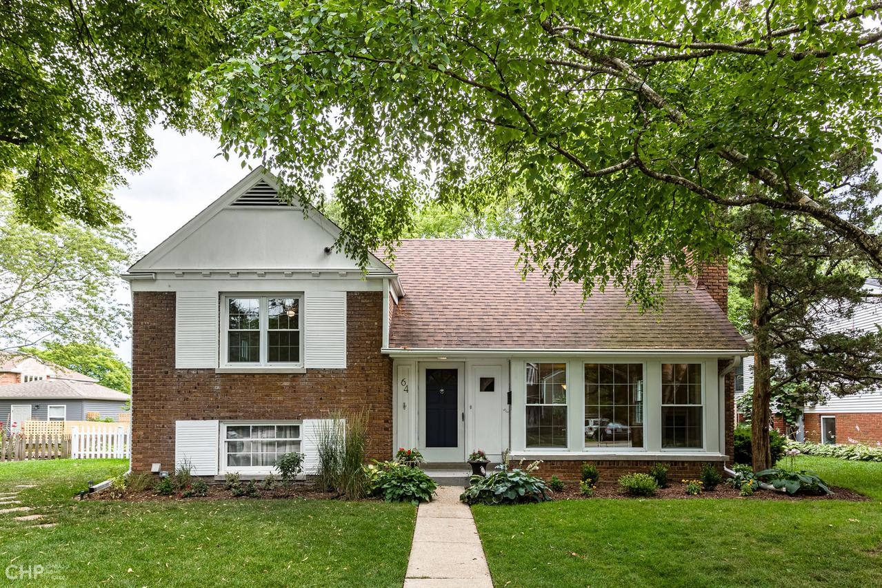 64 Williamsburg Rd., Evanston, IL 60203