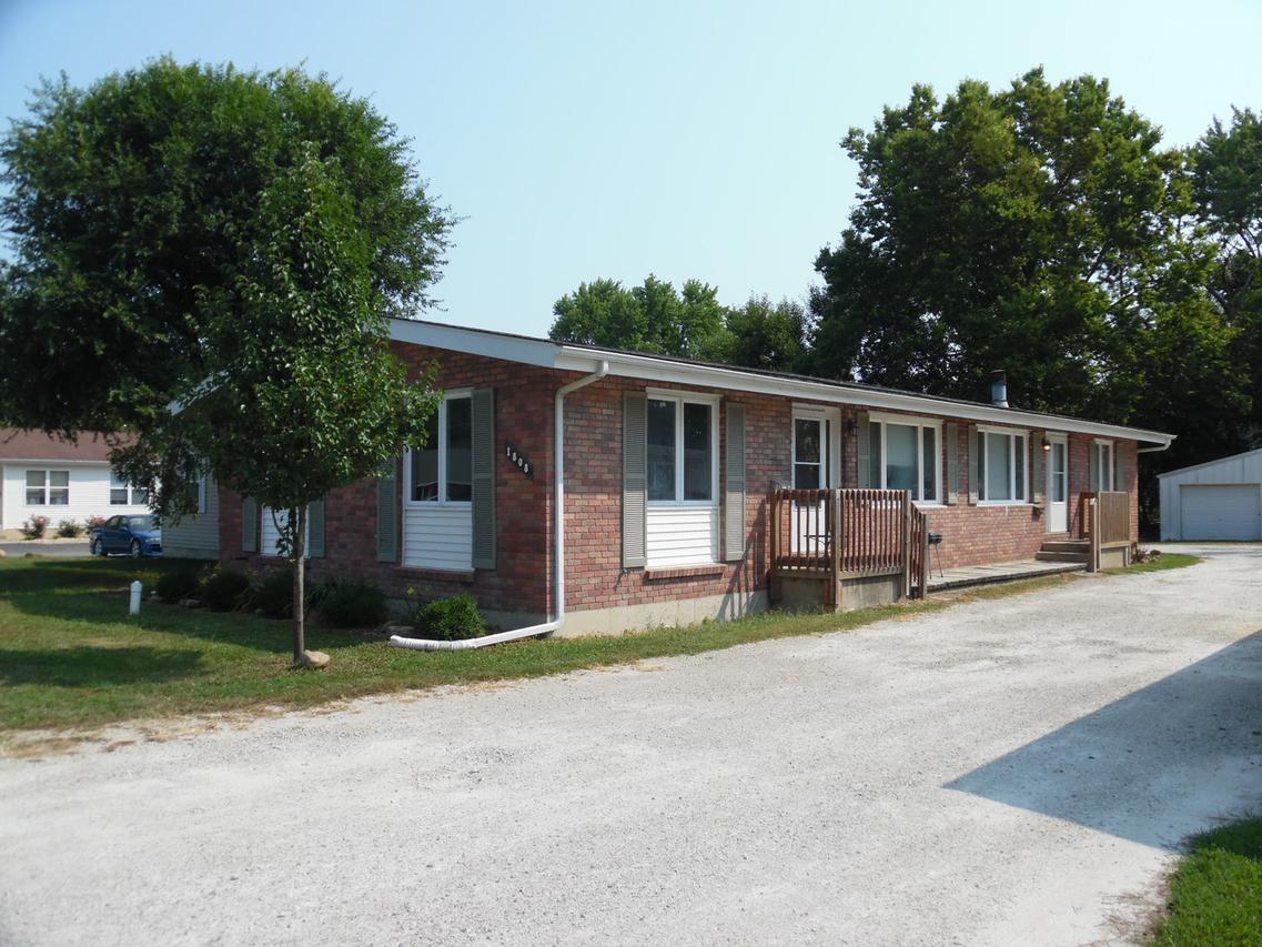 1808 Post St., Ottawa, IL 61350