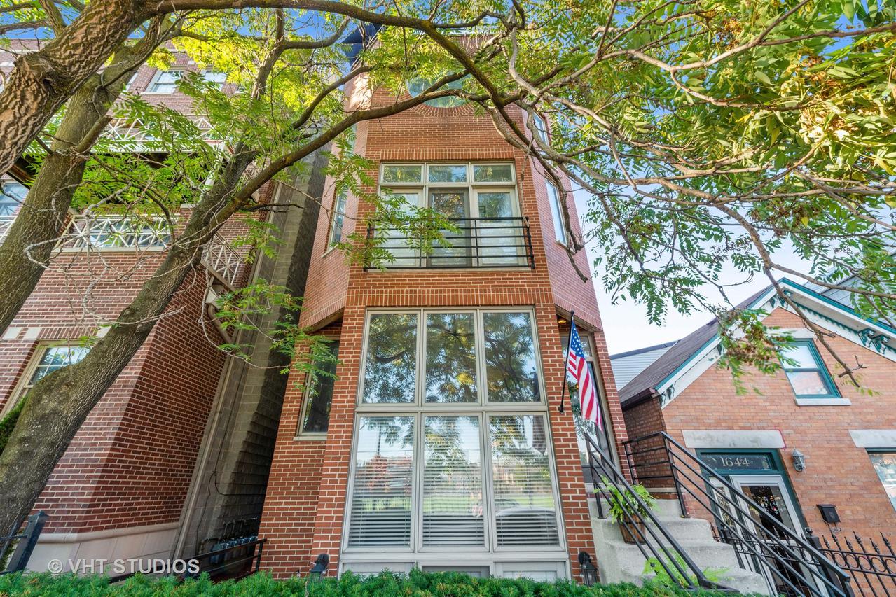 1646 W Augusta Blvd. #2, Chicago, IL 60622