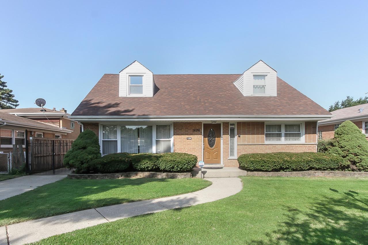 1686 Sycamore St., Des Plaines, IL 60018