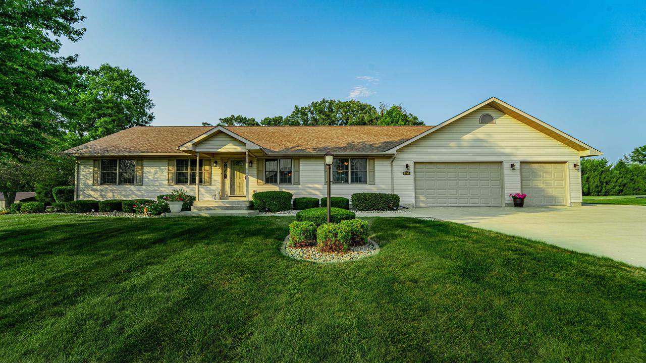 2865 River Bend Dr., Kankakee, IL 60901