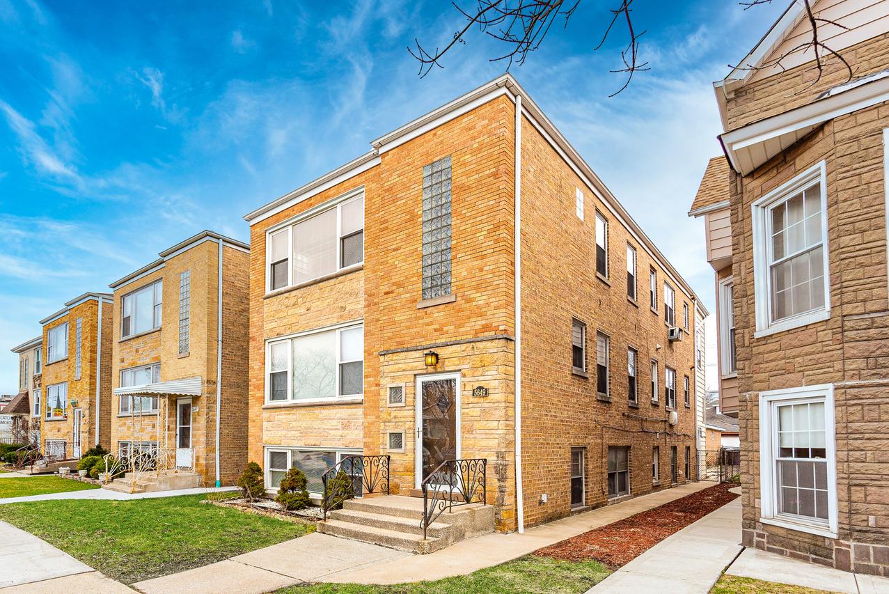 5649 W Montrose Ave., Chicago, IL 60634