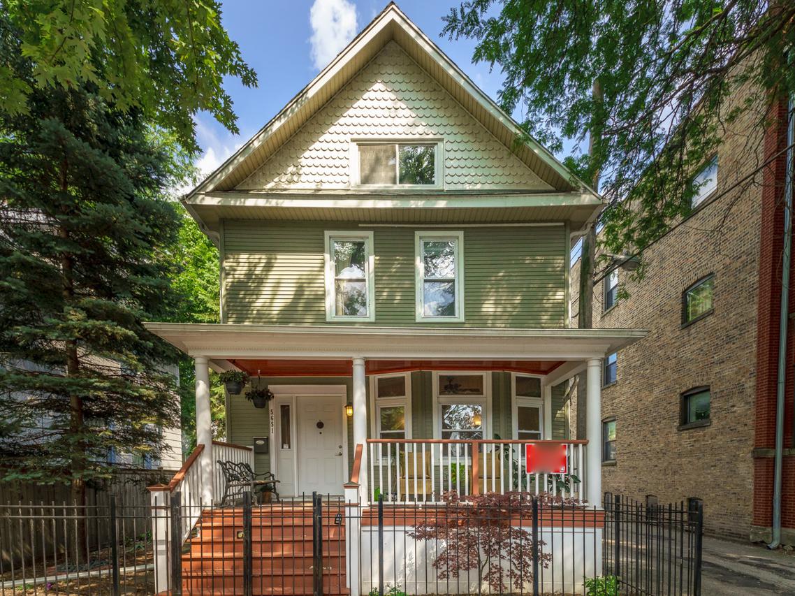 5651 N Glenwood Ave., Chicago, IL 60660
