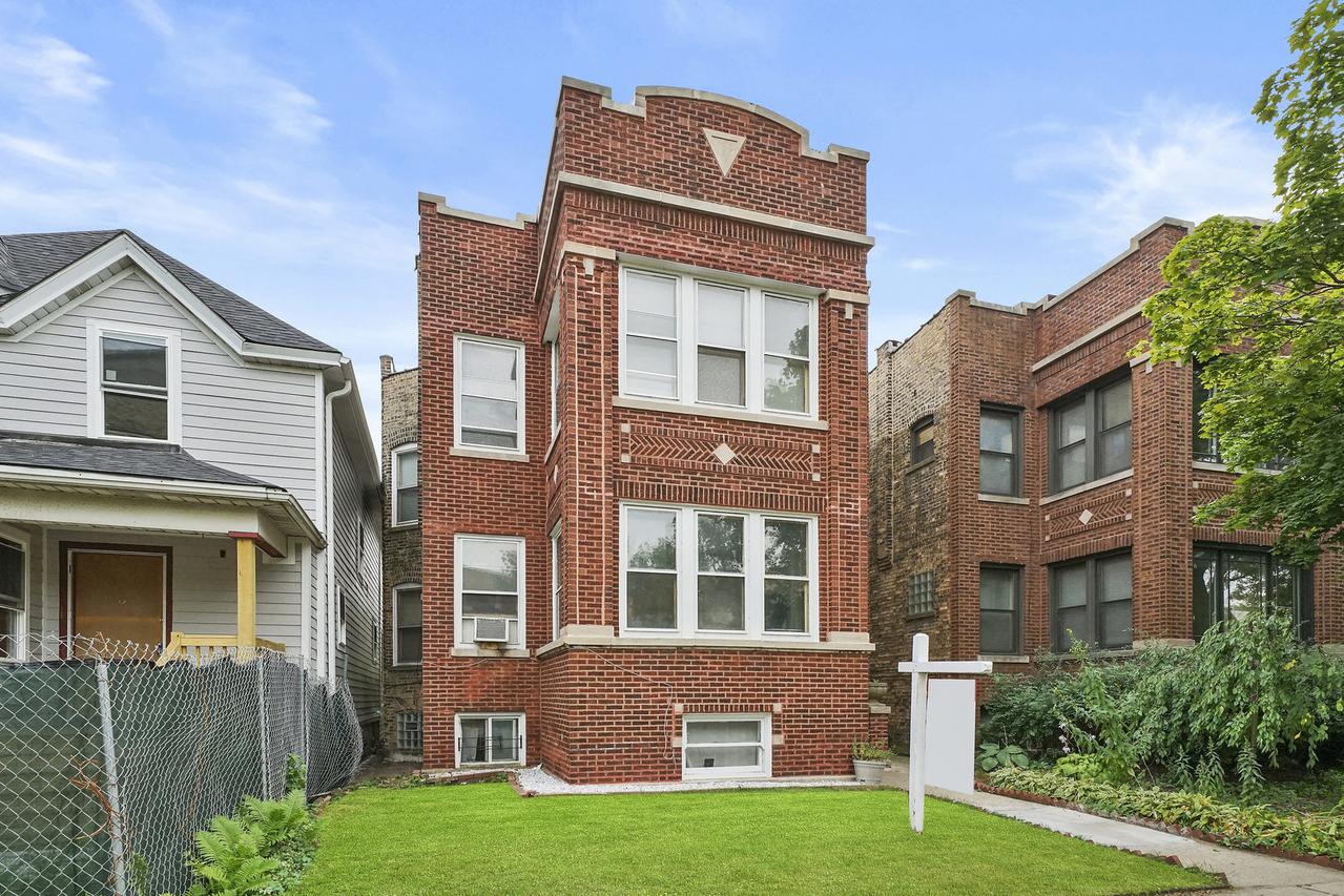 1535 W Granville Ave., Chicago, IL 60660