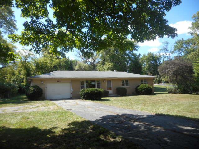 242 Ela Rd., Inverness, IL 60067