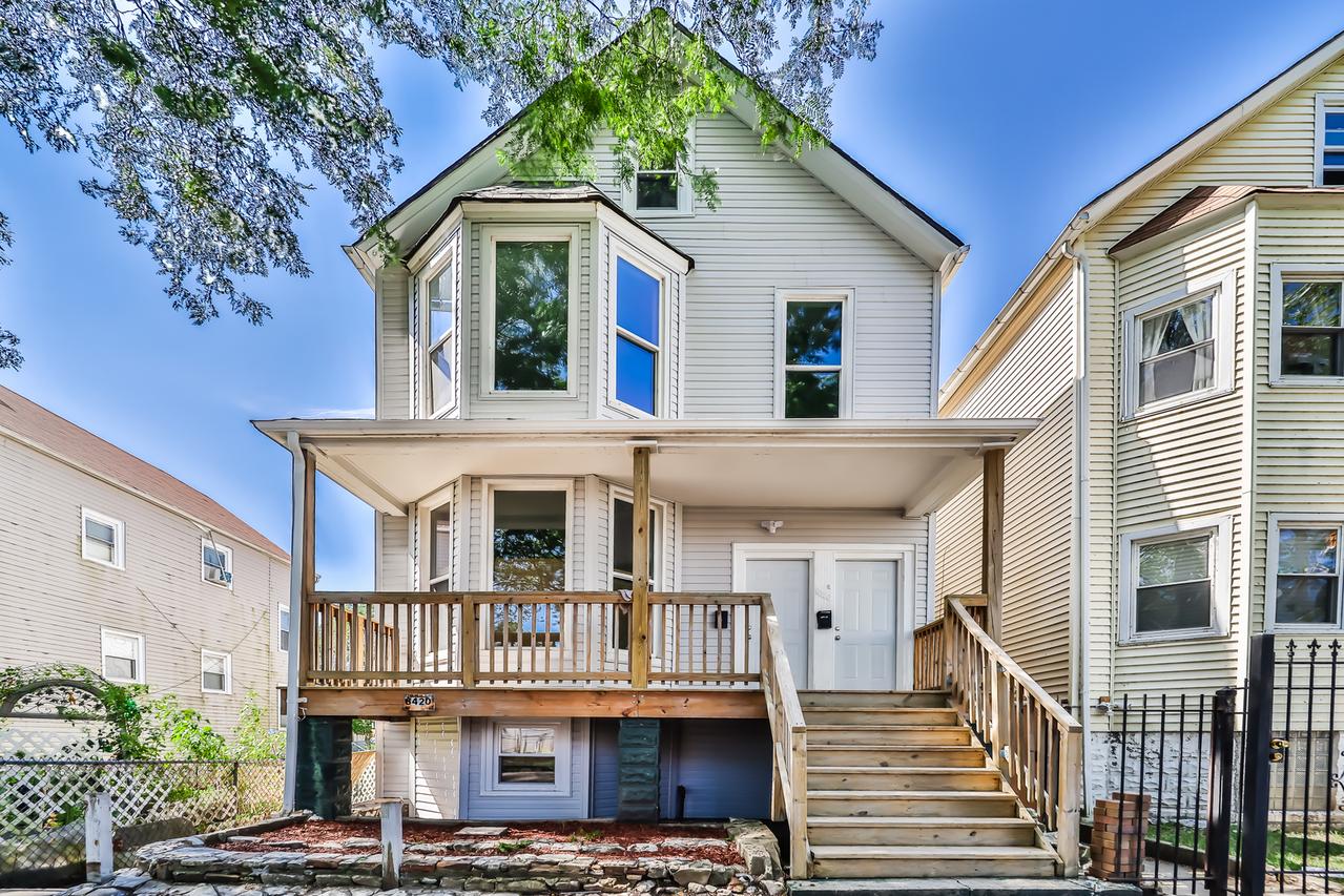 8420 S Mackinaw Ave., Chicago, IL 60617