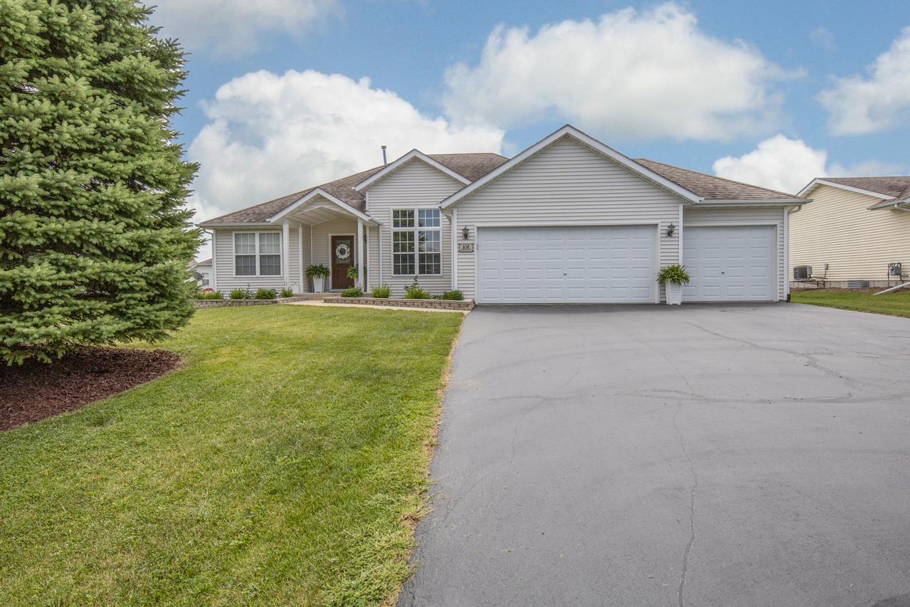 658 Bergamot Way, Roscoe, IL 61073